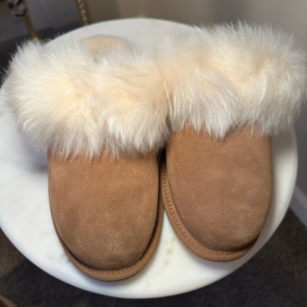 UGG Tan and Cream Cozy Slippers with Sheepskin Trim